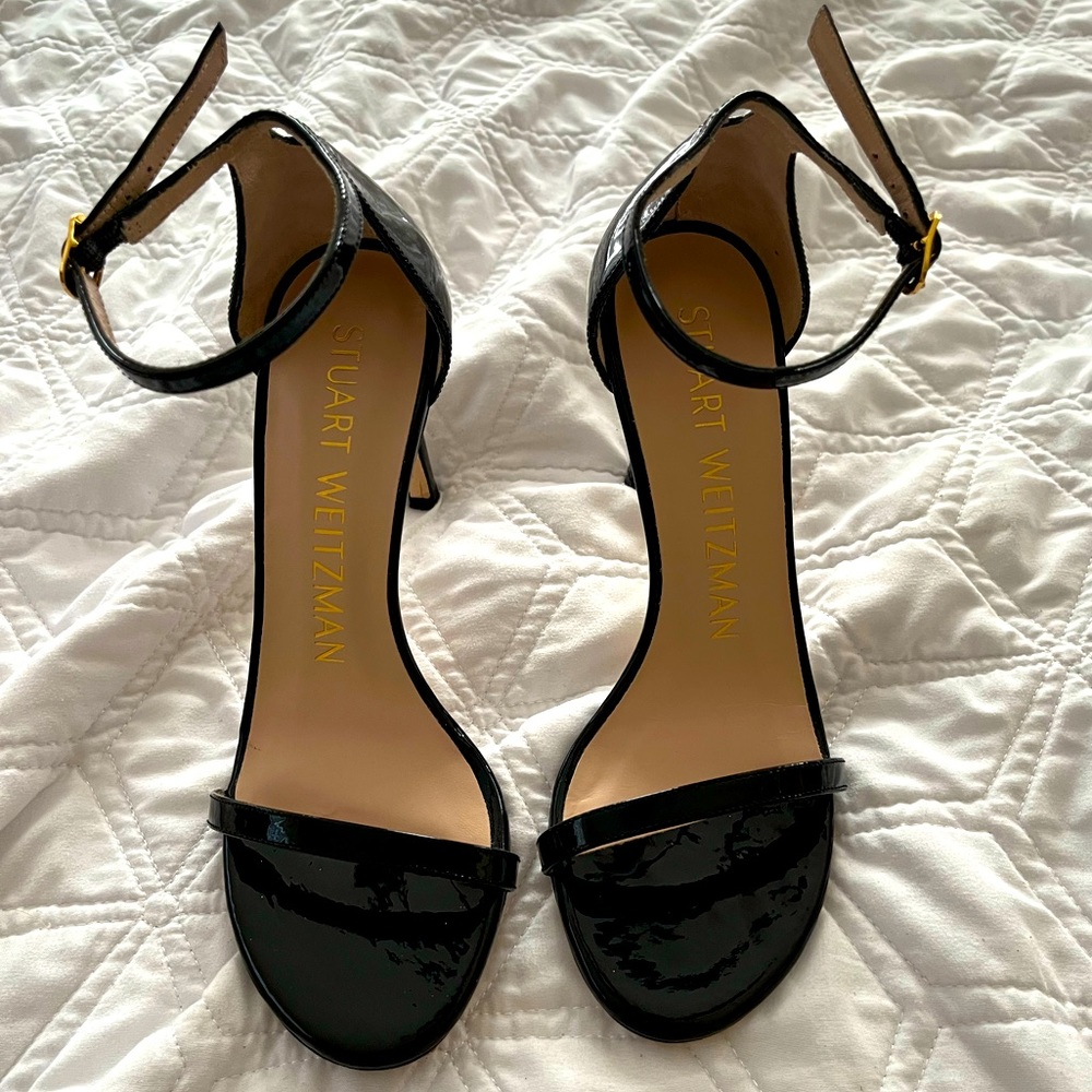 SOLD - Stuart Weitzman Nudistsong heel in patent black leather